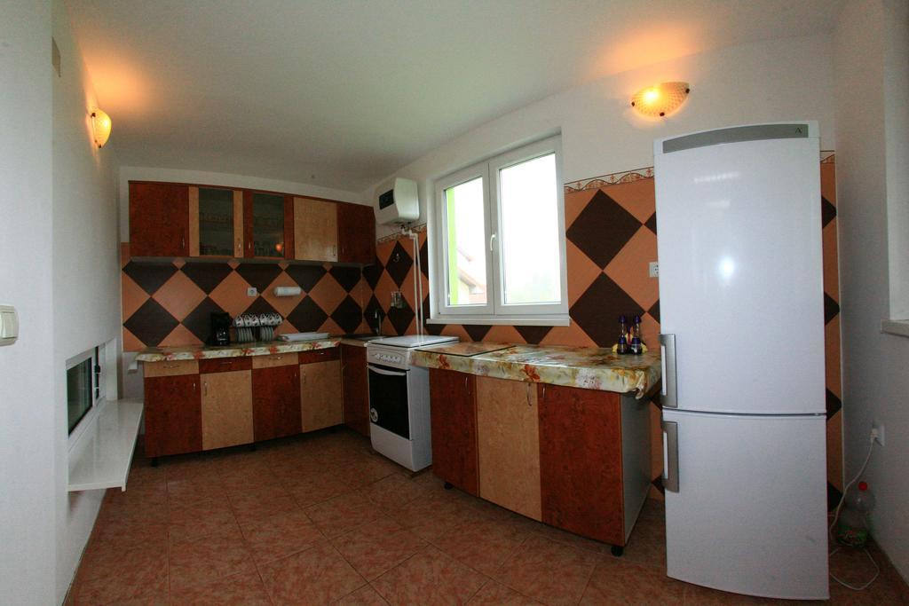 Casa Nelu Pescaru Hotell Mahmudia Exteriör bild