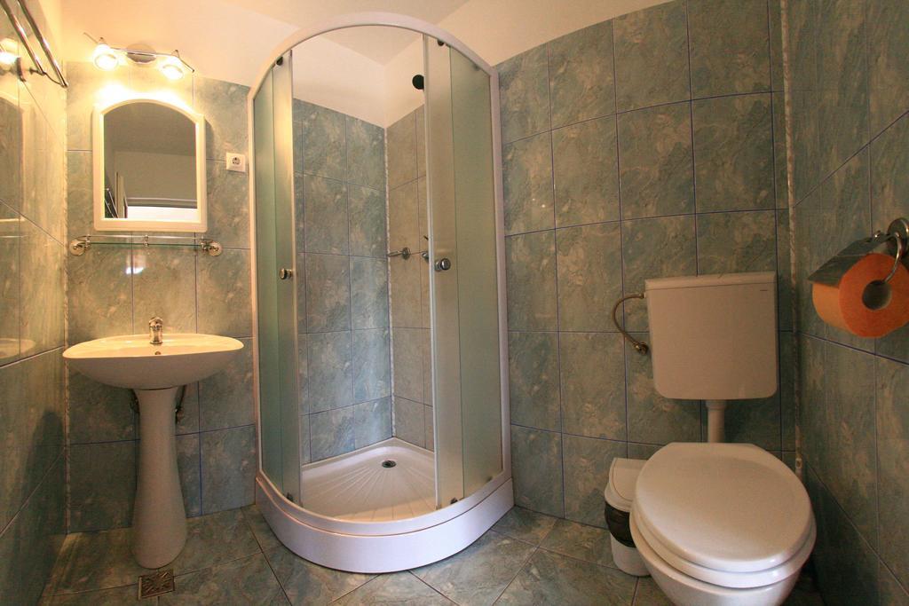Casa Nelu Pescaru Hotell Mahmudia Exteriör bild