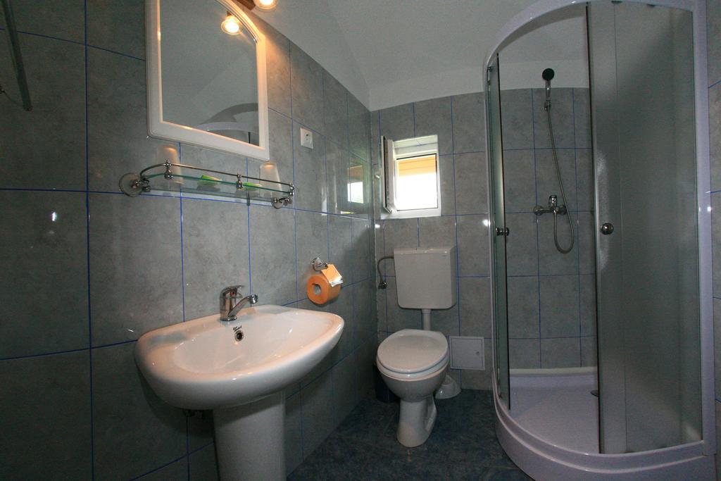 Casa Nelu Pescaru Hotell Mahmudia Exteriör bild