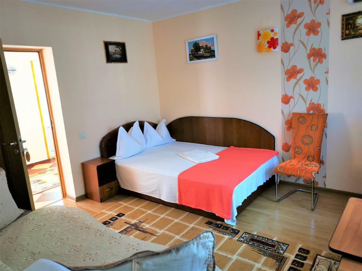 Casa Nelu Pescaru Hotell Mahmudia Exteriör bild